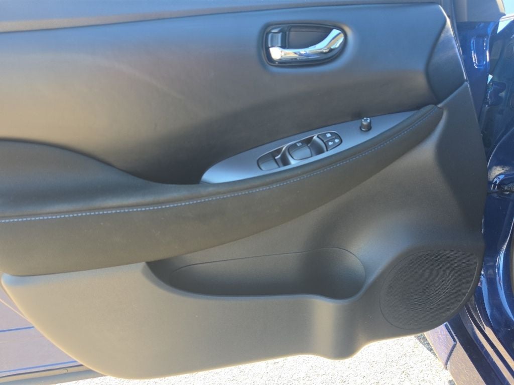 2025 Nissan Leaf S