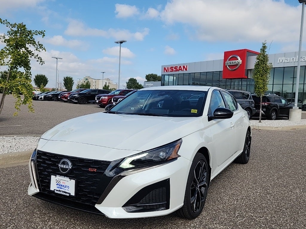 2025 Nissan Altima 2.5 SR