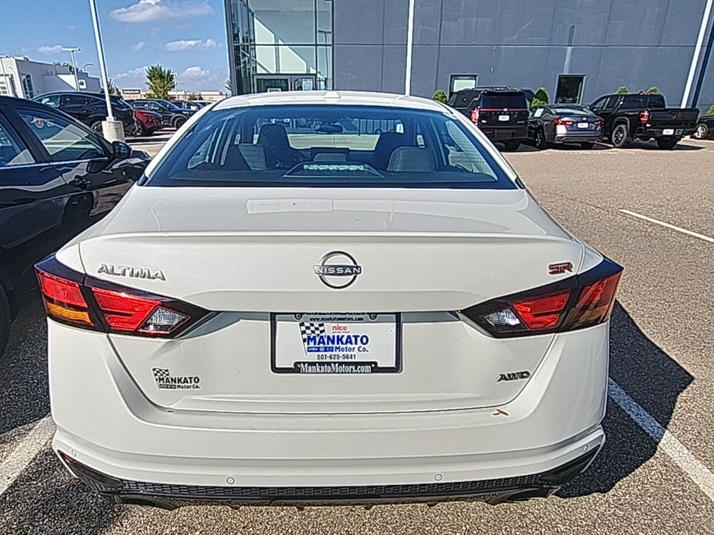 2025 Nissan Altima 2.5 SR