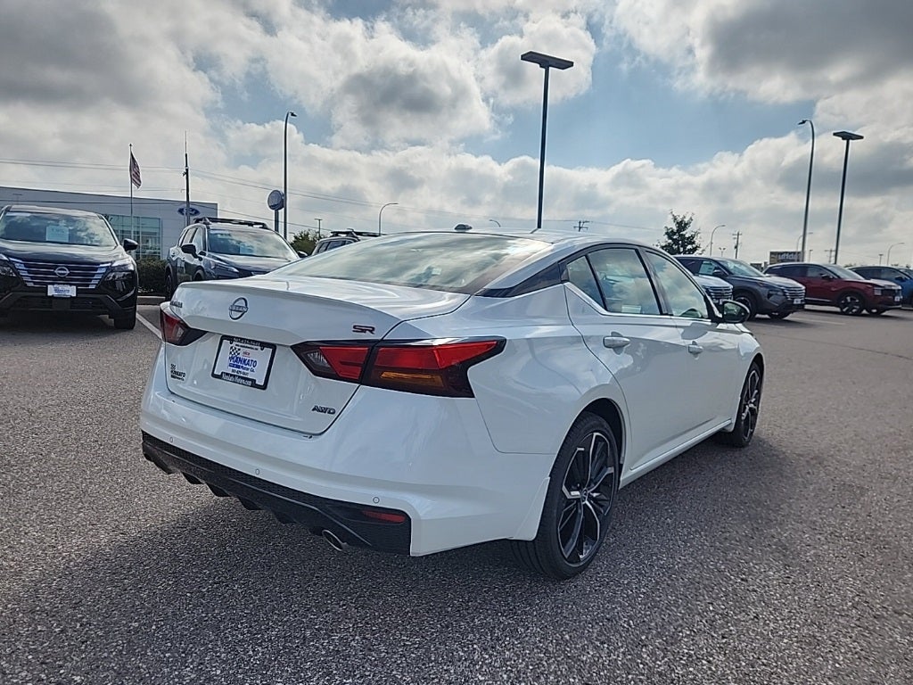 2025 Nissan Altima 2.5 SR