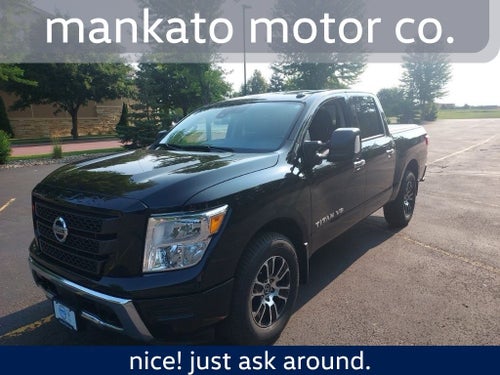 2020 Nissan Titan SV