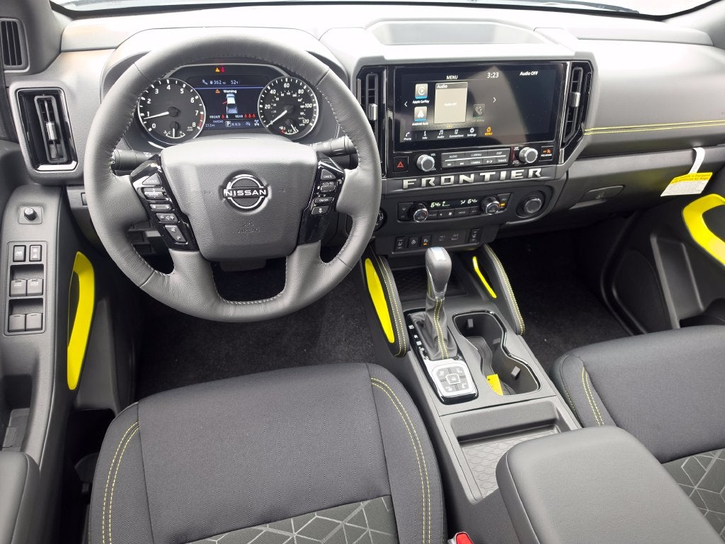 2027 Nissan Frontier SV
