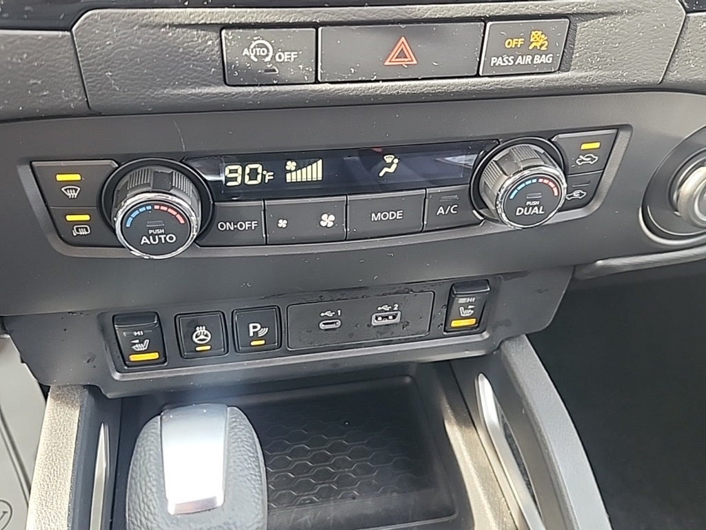 2024 Nissan Frontier SV