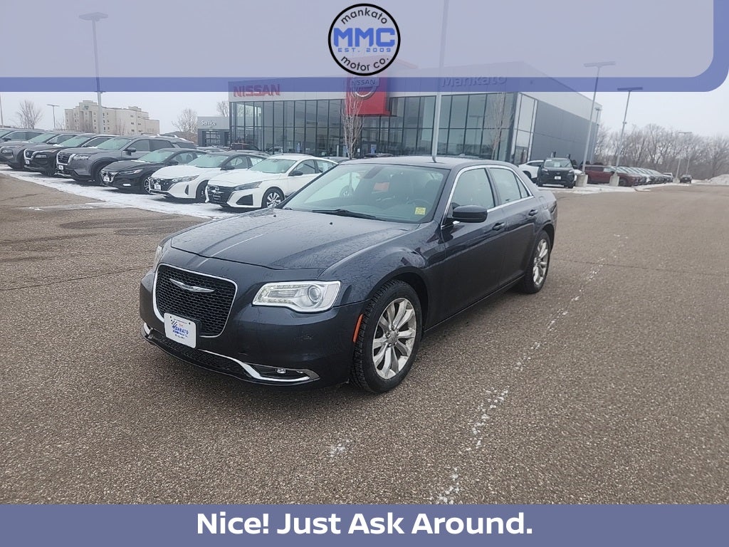 2016 Chrysler 300 Limited