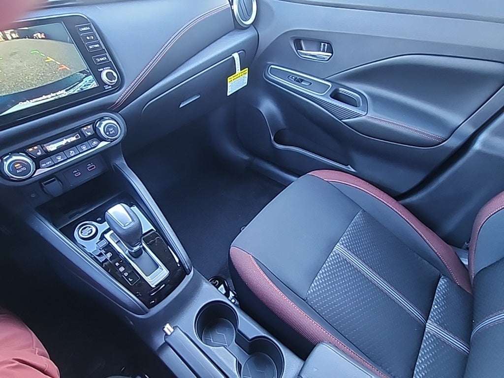 2025 Nissan Versa 1.6 SR