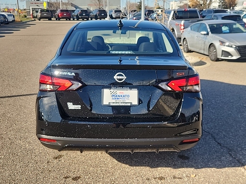 2025 Nissan Versa 1.6 SR