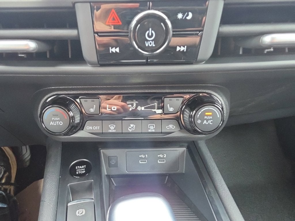 2027 Nissan Kicks SV