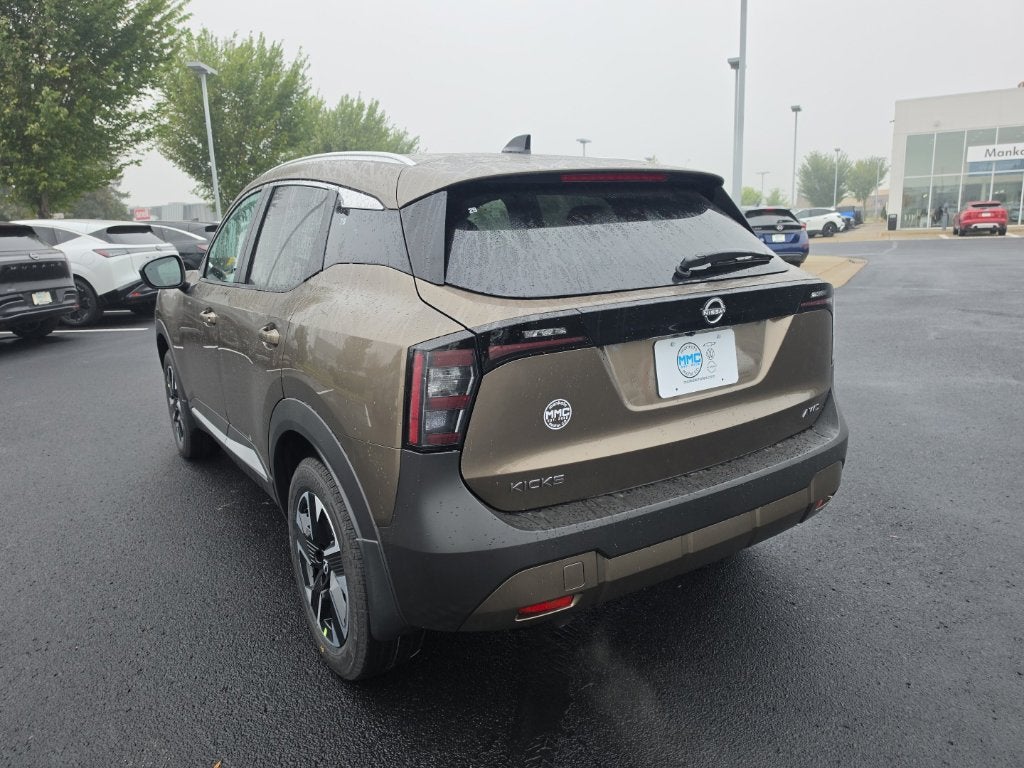 2027 Nissan Kicks SV