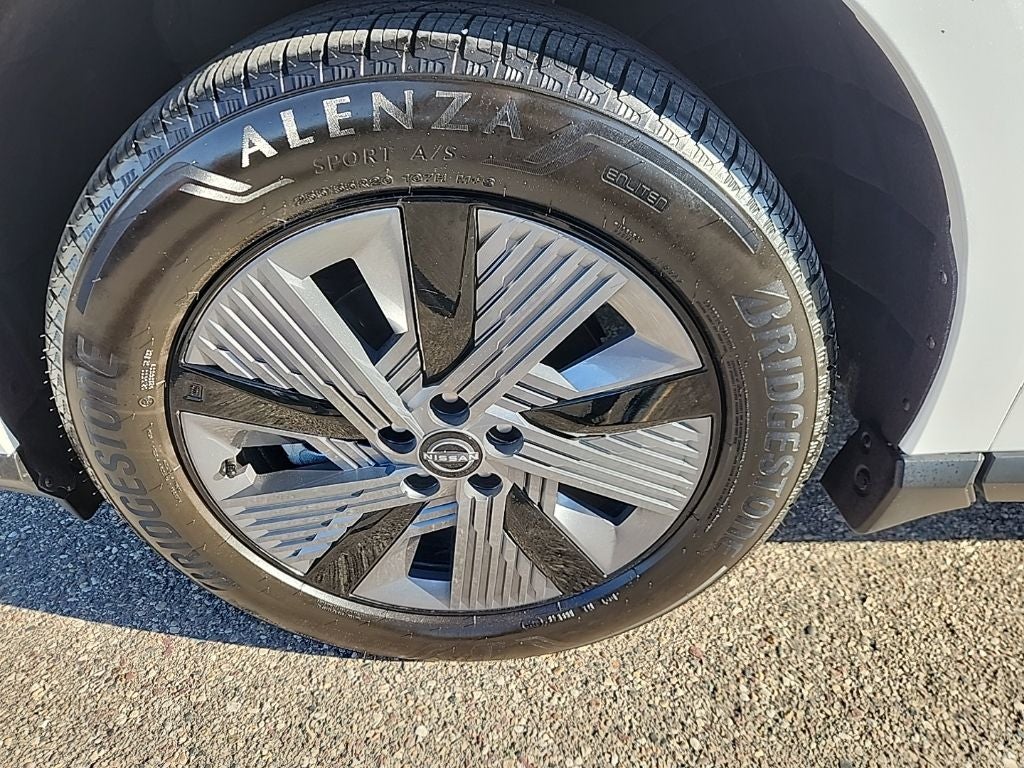 2025 Nissan Murano SL