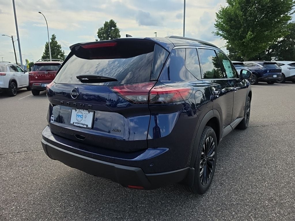 2026 Nissan Rogue Dark Armor