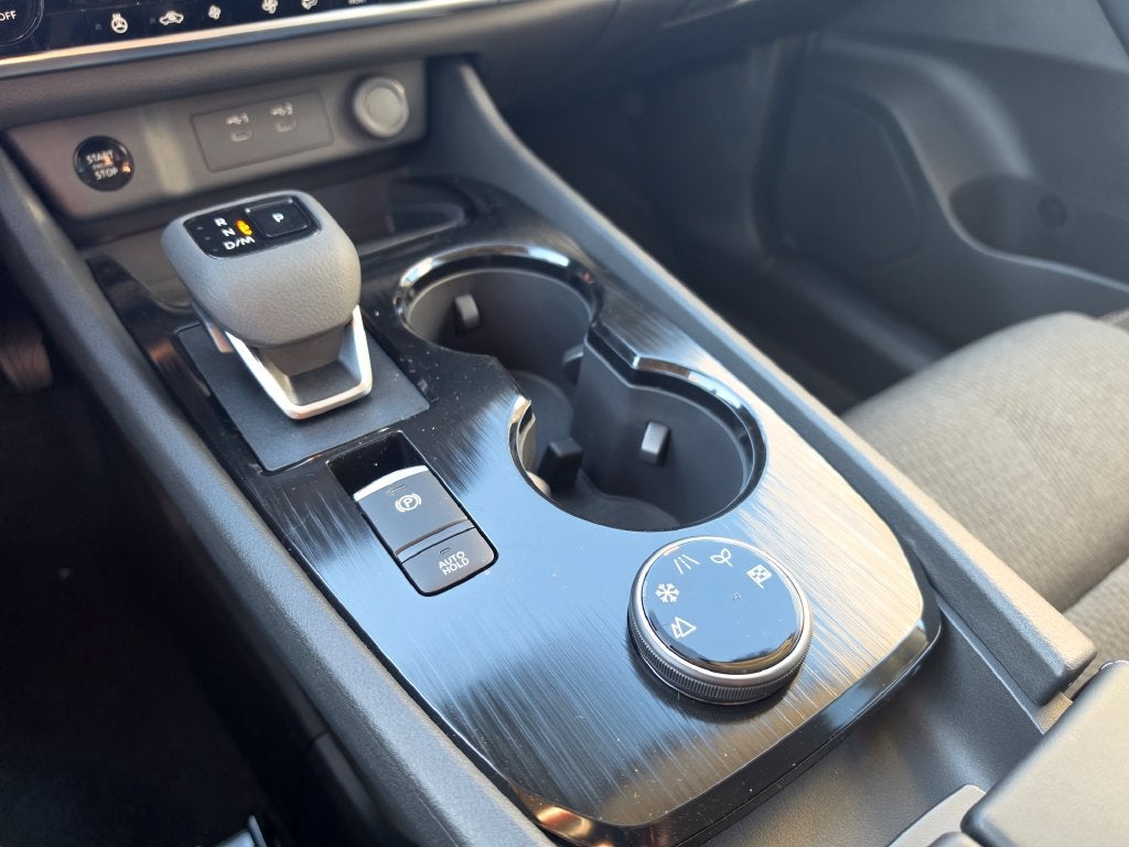 2027 Nissan Rogue SV