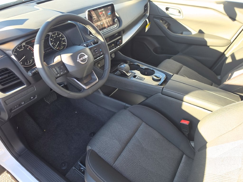 2027 Nissan Rogue SV