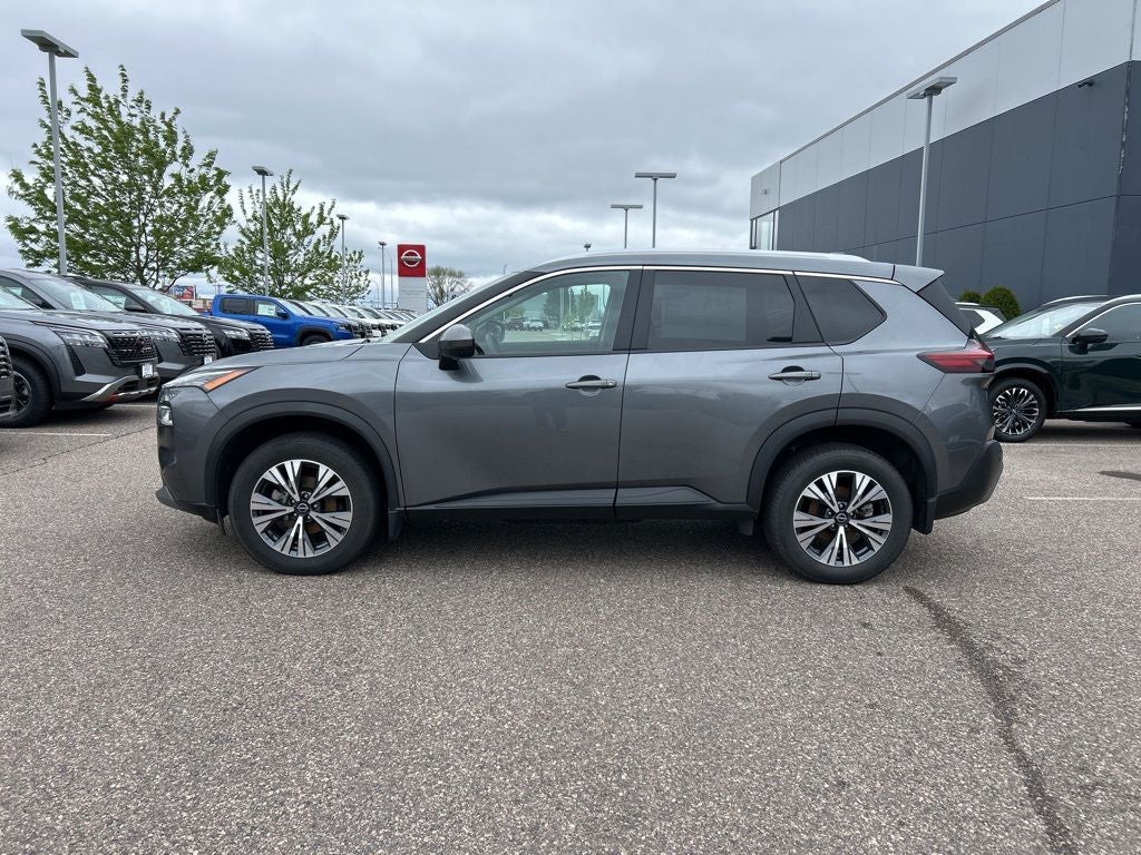 Used 2022 Nissan Rogue SV with VIN 5N1BT3BB1NC727987 for sale in Mankato, Minnesota
