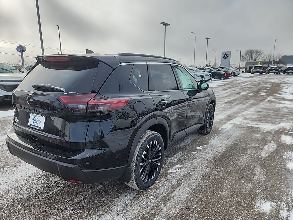 2026 Nissan Rogue Dark Armor
