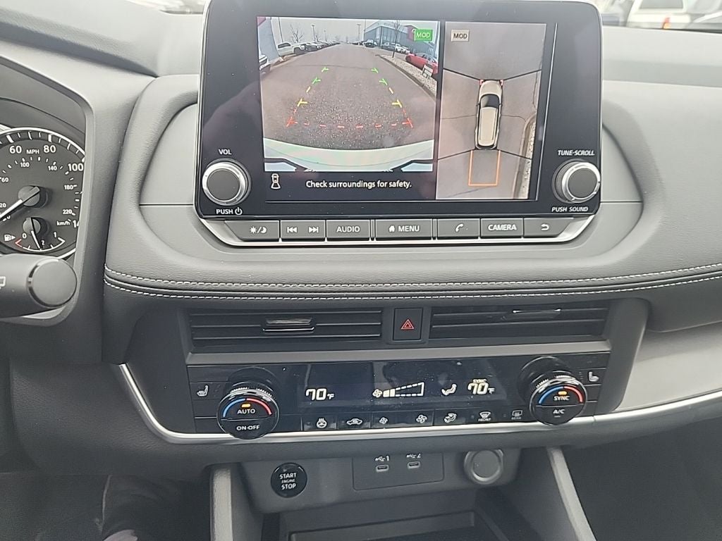 2026 Nissan Rogue Dark Armor