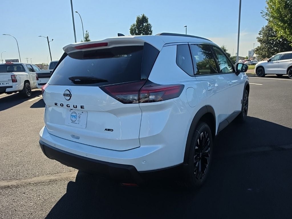 2026 Nissan Rogue Dark Armor