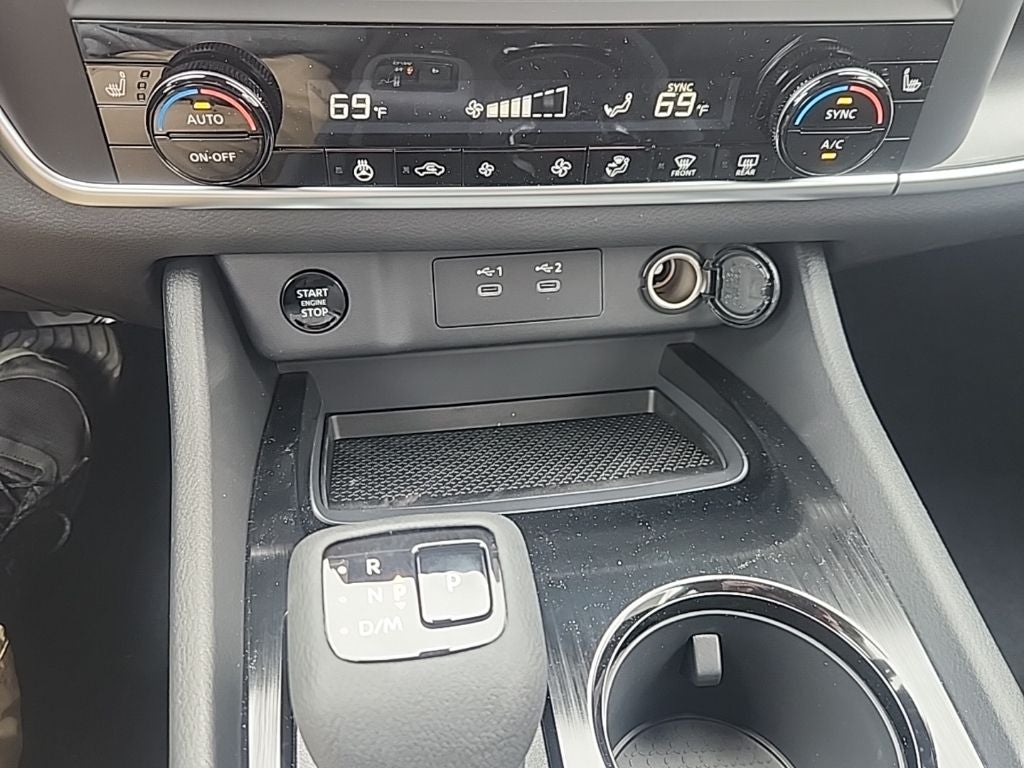 2026 Nissan Rogue SV