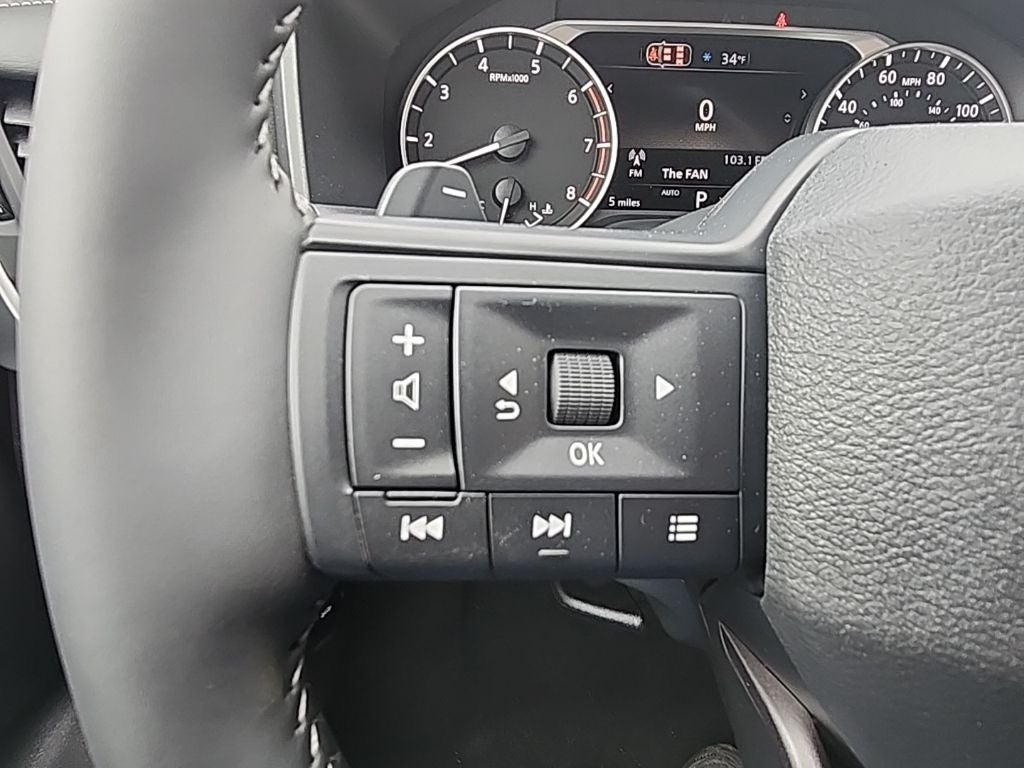 2026 Nissan Rogue SV