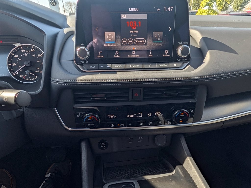 2026 Nissan Rogue SV