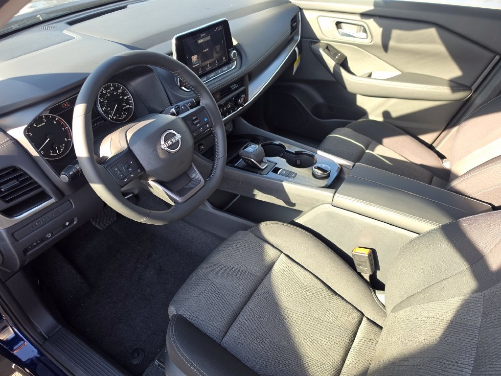 2027 Nissan Rogue SV