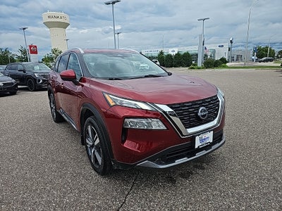 2022 Nissan Rogue SL