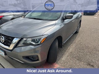 2020 Nissan Pathfinder S