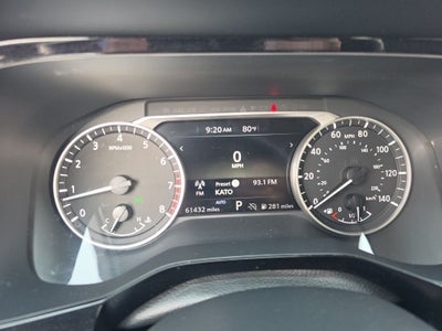 2025 Nissan Pathfinder SV
