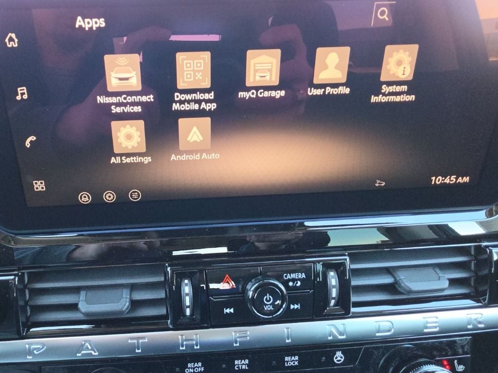 2026 Nissan Pathfinder SV