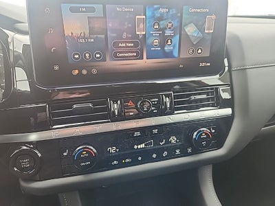 2026 Nissan Pathfinder SV