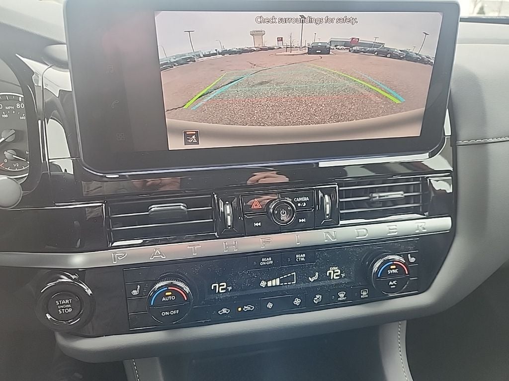 2026 Nissan Pathfinder SV