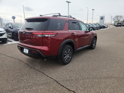 2026 Nissan Pathfinder SV