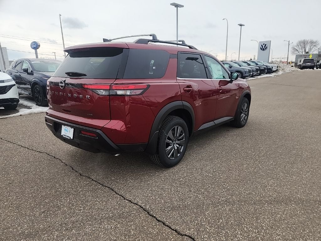 2026 Nissan Pathfinder SV