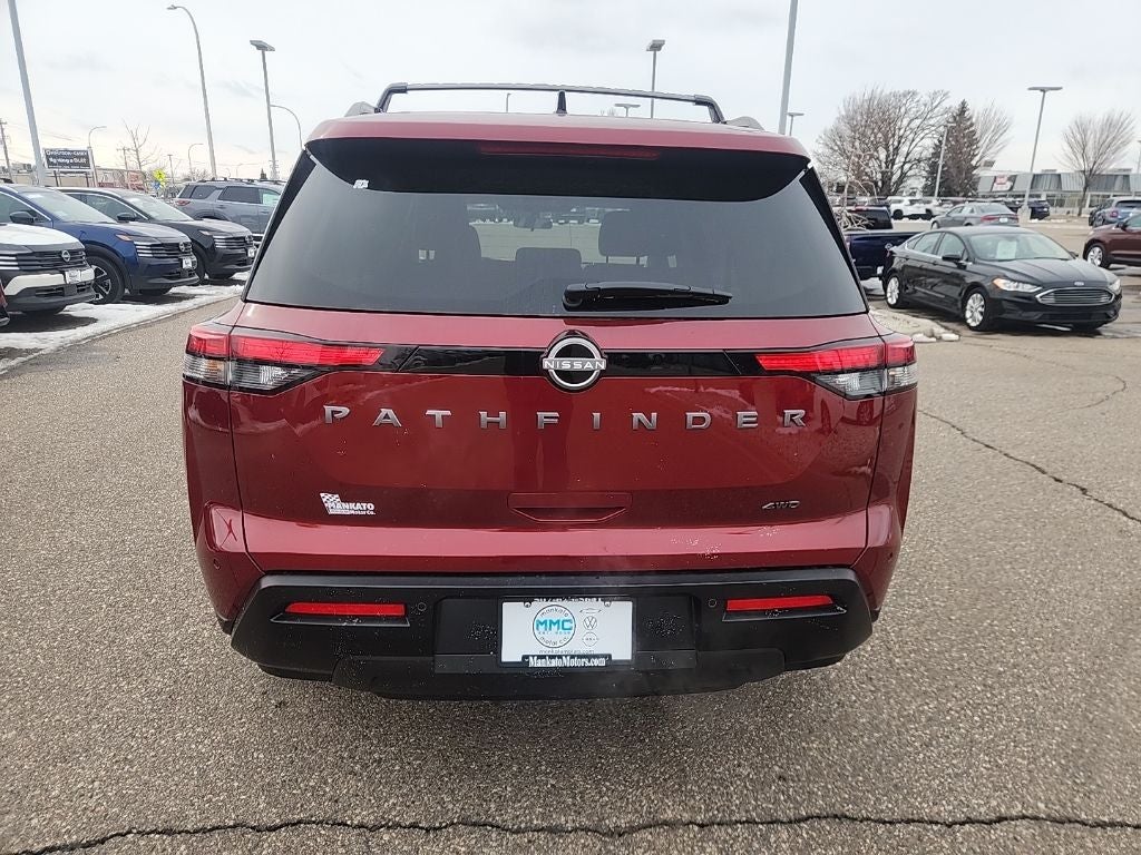 2026 Nissan Pathfinder SV