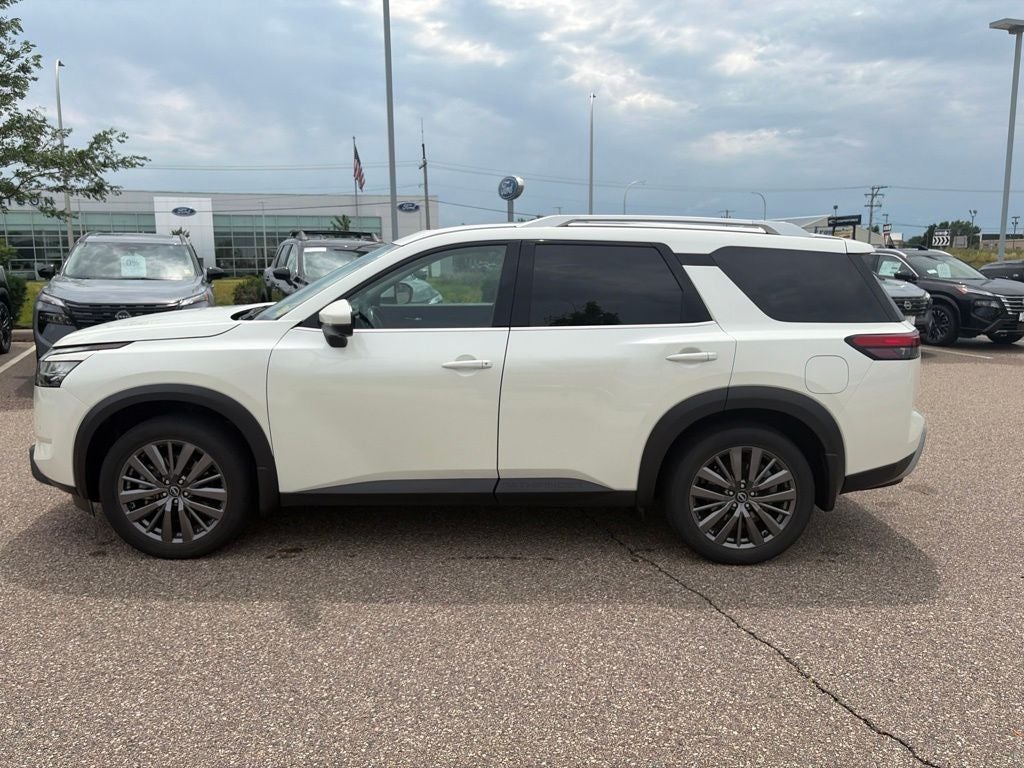 Used 2024 Nissan Pathfinder SL with VIN 5N1DR3CD4RC213063 for sale in Mankato, Minnesota