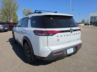 2026 Nissan Pathfinder SL