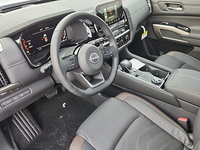 2025 Nissan Pathfinder Platinum