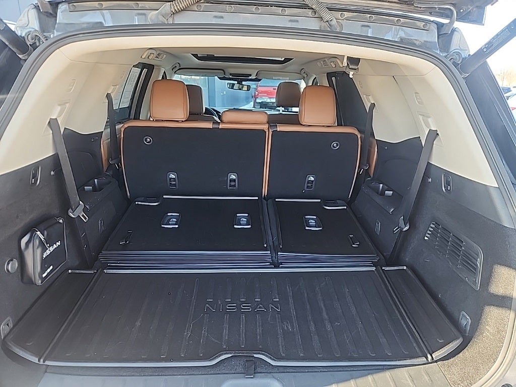 2023 Nissan Pathfinder Platinum