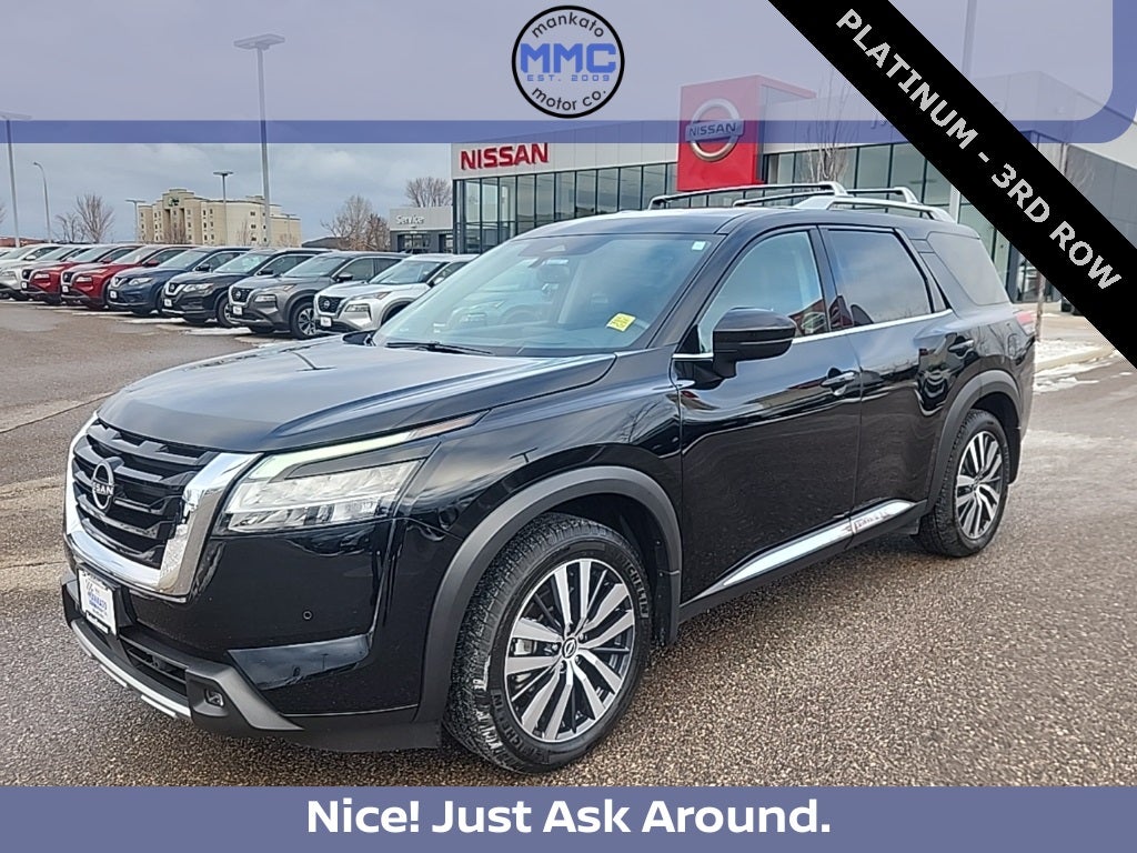 2022 Nissan Pathfinder Platinum