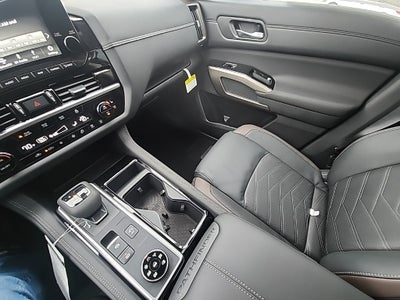 2025 Nissan Pathfinder Platinum