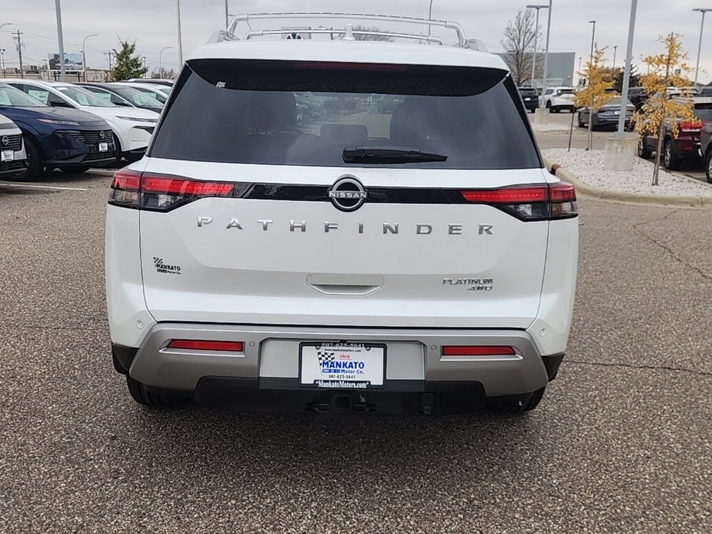 2025 Nissan Pathfinder Platinum