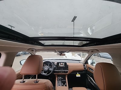 2025 Nissan Pathfinder Platinum