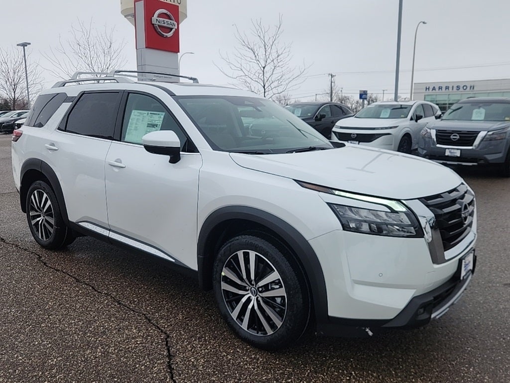2025 Nissan Pathfinder Platinum
