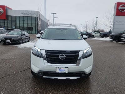 2025 Nissan Pathfinder Platinum