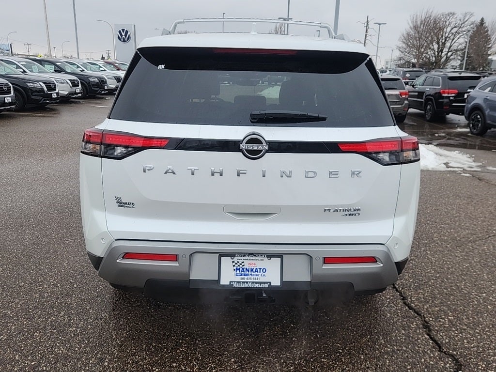 2025 Nissan Pathfinder Platinum