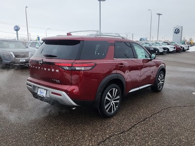 2025 Nissan Pathfinder Platinum