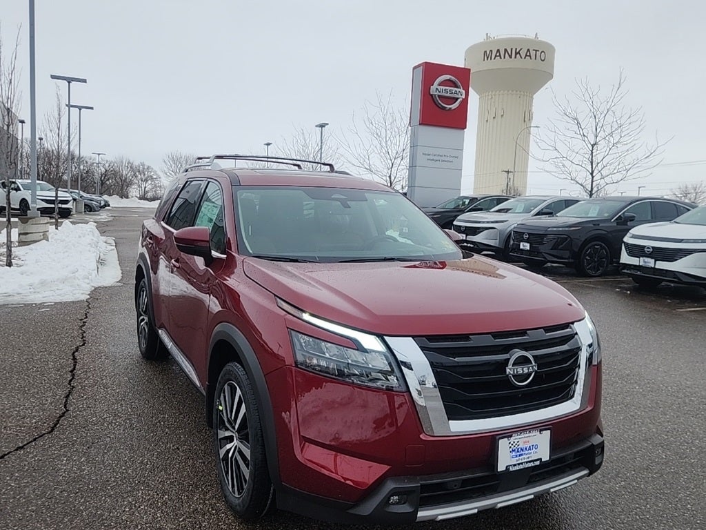 2025 Nissan Pathfinder Platinum