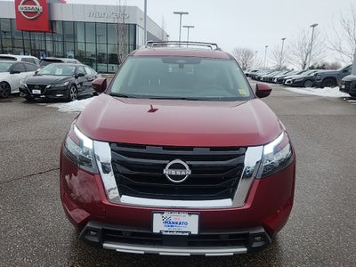 2025 Nissan Pathfinder Platinum