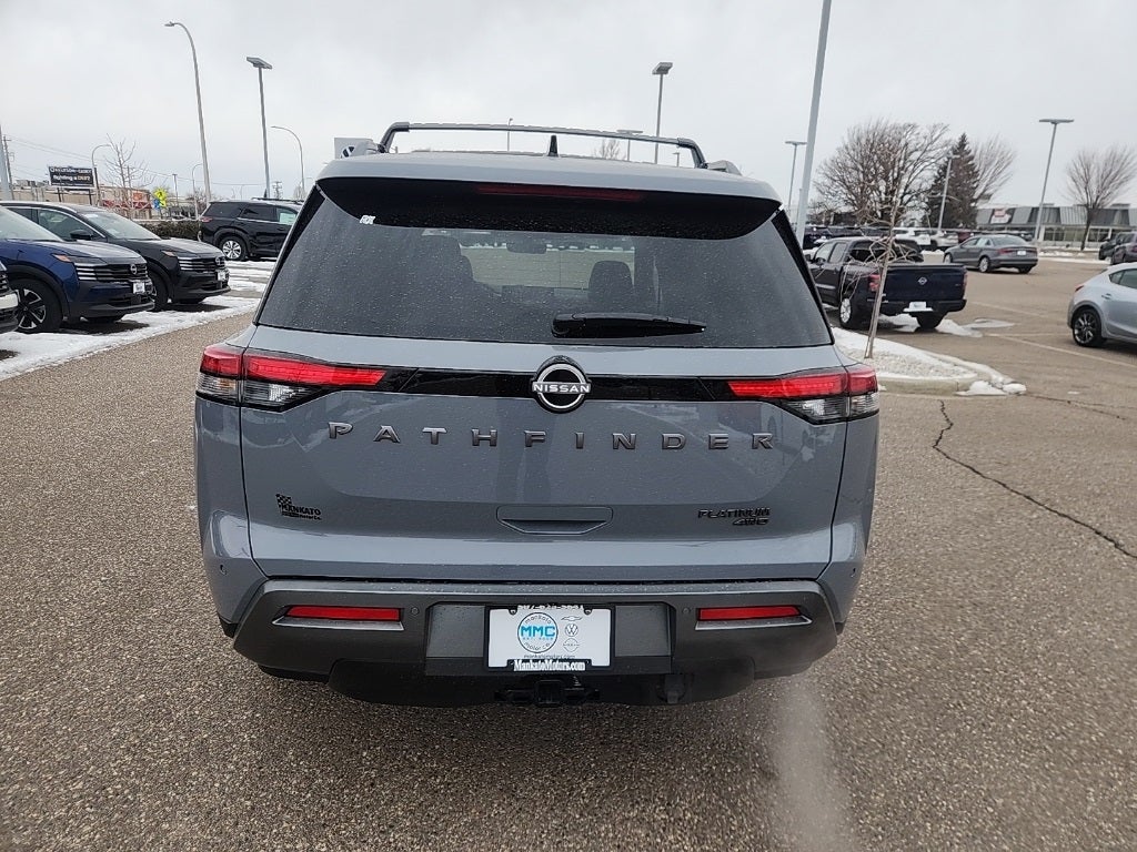 2026 Nissan Pathfinder Platinum