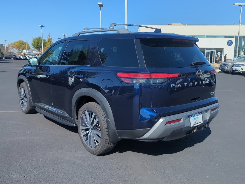 2022 Nissan Pathfinder Platinum