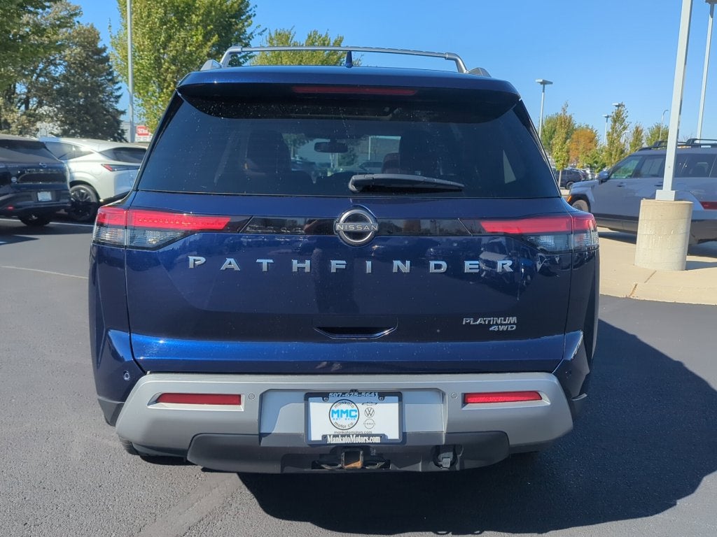 2022 Nissan Pathfinder Platinum